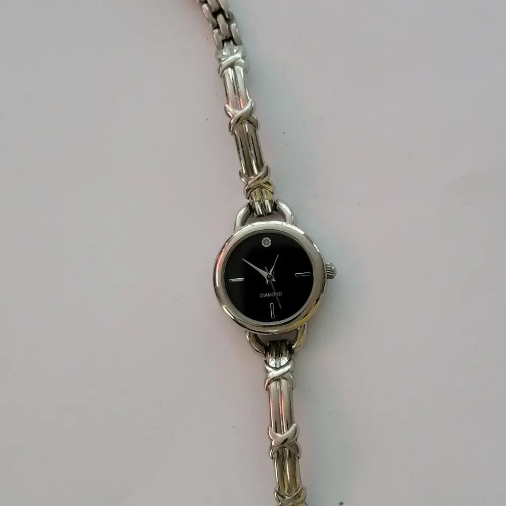 Womens Watch White Dial Silver Case Stainless Steel Bangle Bracelet Quartz